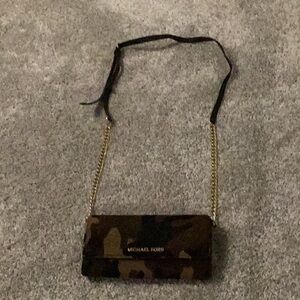 Michael Kors camo wallet with gold chain very good condition